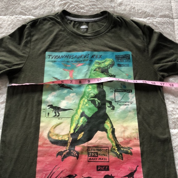 Old Navy Set of 2 Red & Green Short Sleeve Tees with Dinosaur Graphics | XL - Picture 6 of 15